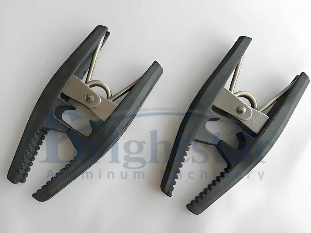 Aluminum profile anodizing plier clamps